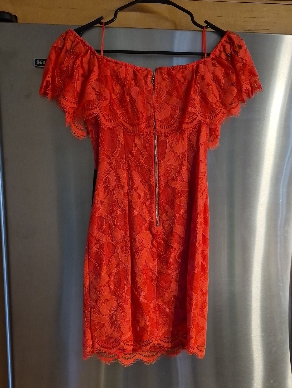 Guess - Picture 3 of 12
